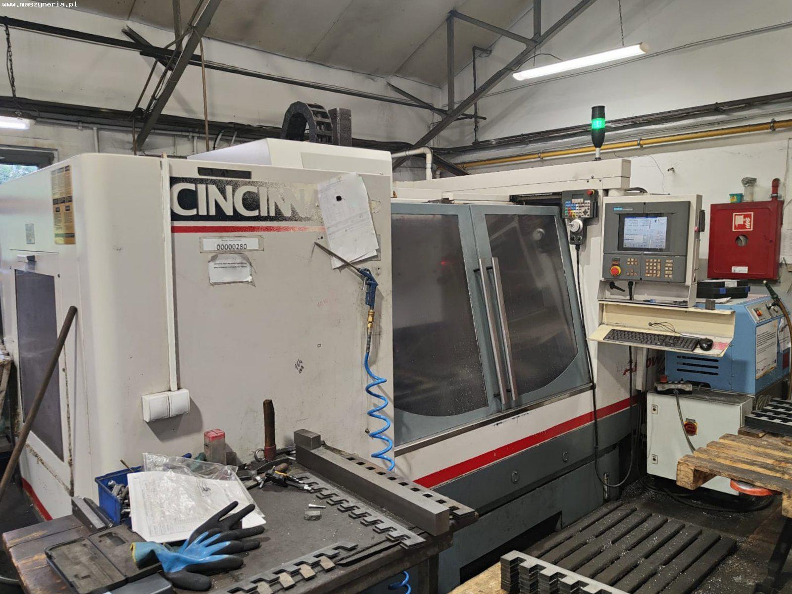  Centro di lavoro verticale CNC CINCINNATI ARROW 1250 in vendita - foto 4